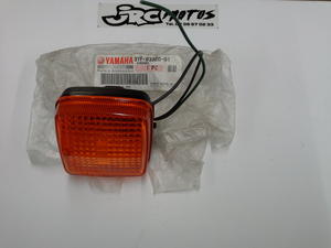 Clignotant AV YAMAHA 3YF8332001