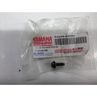 Vis YAMAHA 9015905089